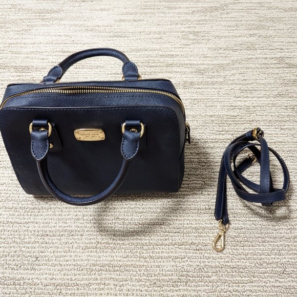 Navy Michael Kors Cross Body Bag - Excellent Condition 💙 - Picture 7 of 7